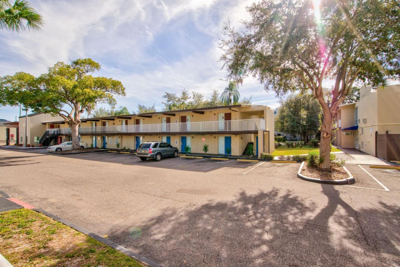 Clearwater Hotel Εξωτερικό φωτογραφία